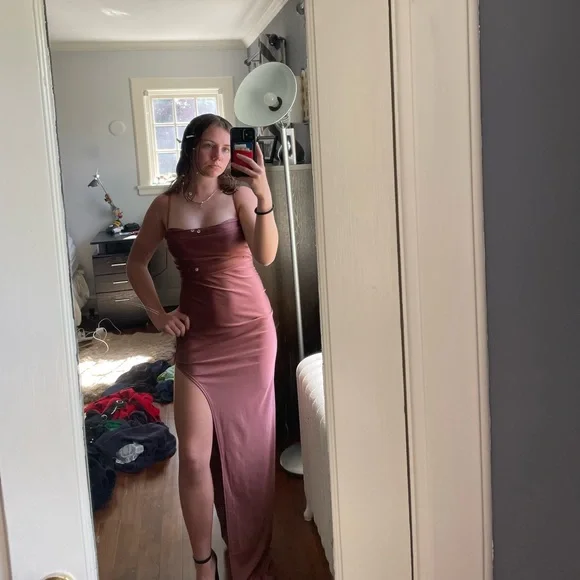 can you return prom dresses to windsor Can I Return A Prom Dress to Windsor